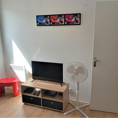Le Zen -Studio Tout Equipe- Wifi Fibre- Centre Ville Avec Parking 타르브 외부 사진