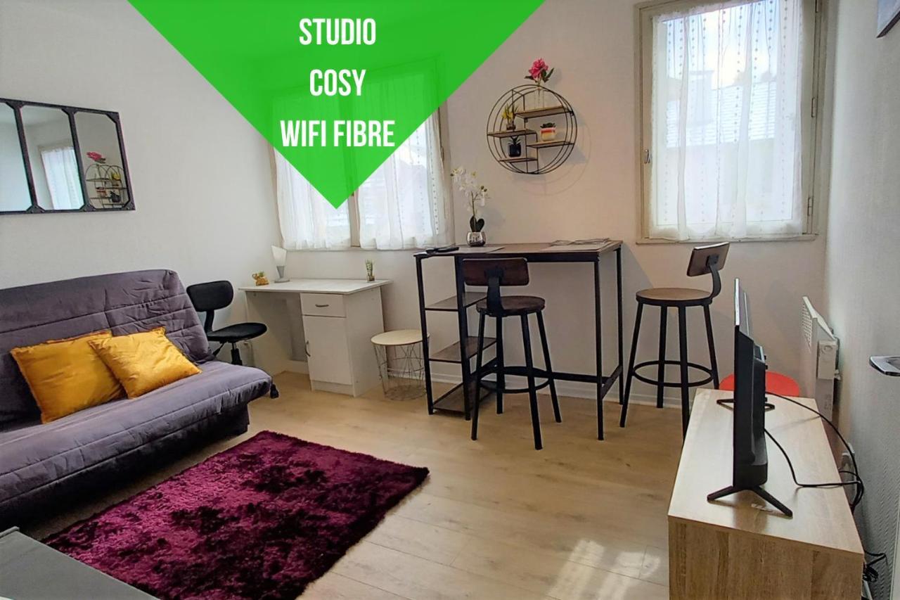 Le Zen -Studio Tout Equipe- Wifi Fibre- Centre Ville Avec Parking 타르브 외부 사진