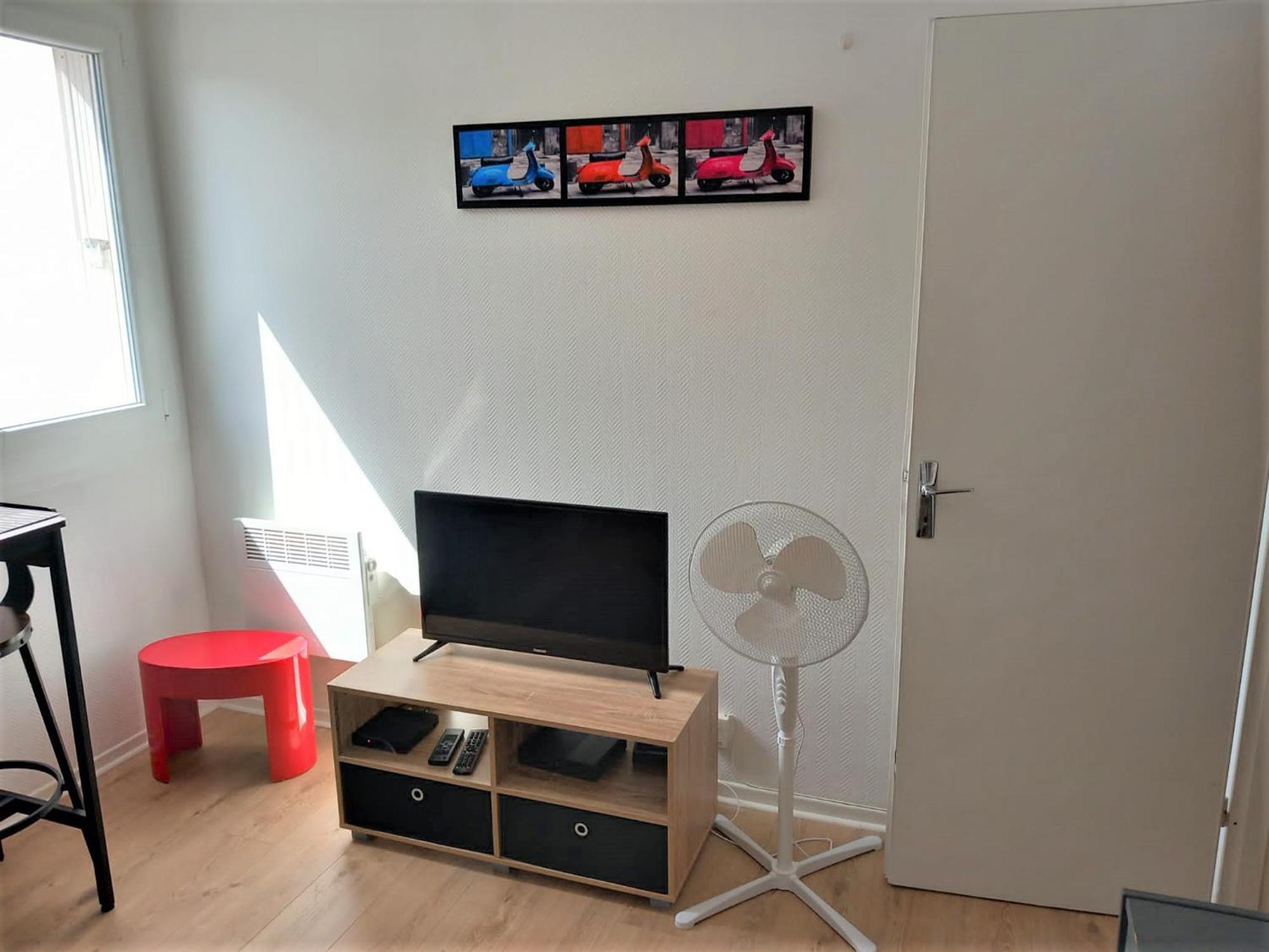 Le Zen -Studio Tout Equipe- Wifi Fibre- Centre Ville Avec Parking 타르브 외부 사진